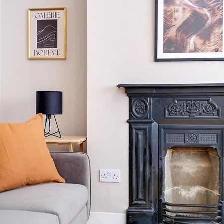 Luxury 3 Bedroom 2 Bathroom House, Fulham By 360Stays Лондон Екстер'єр фото