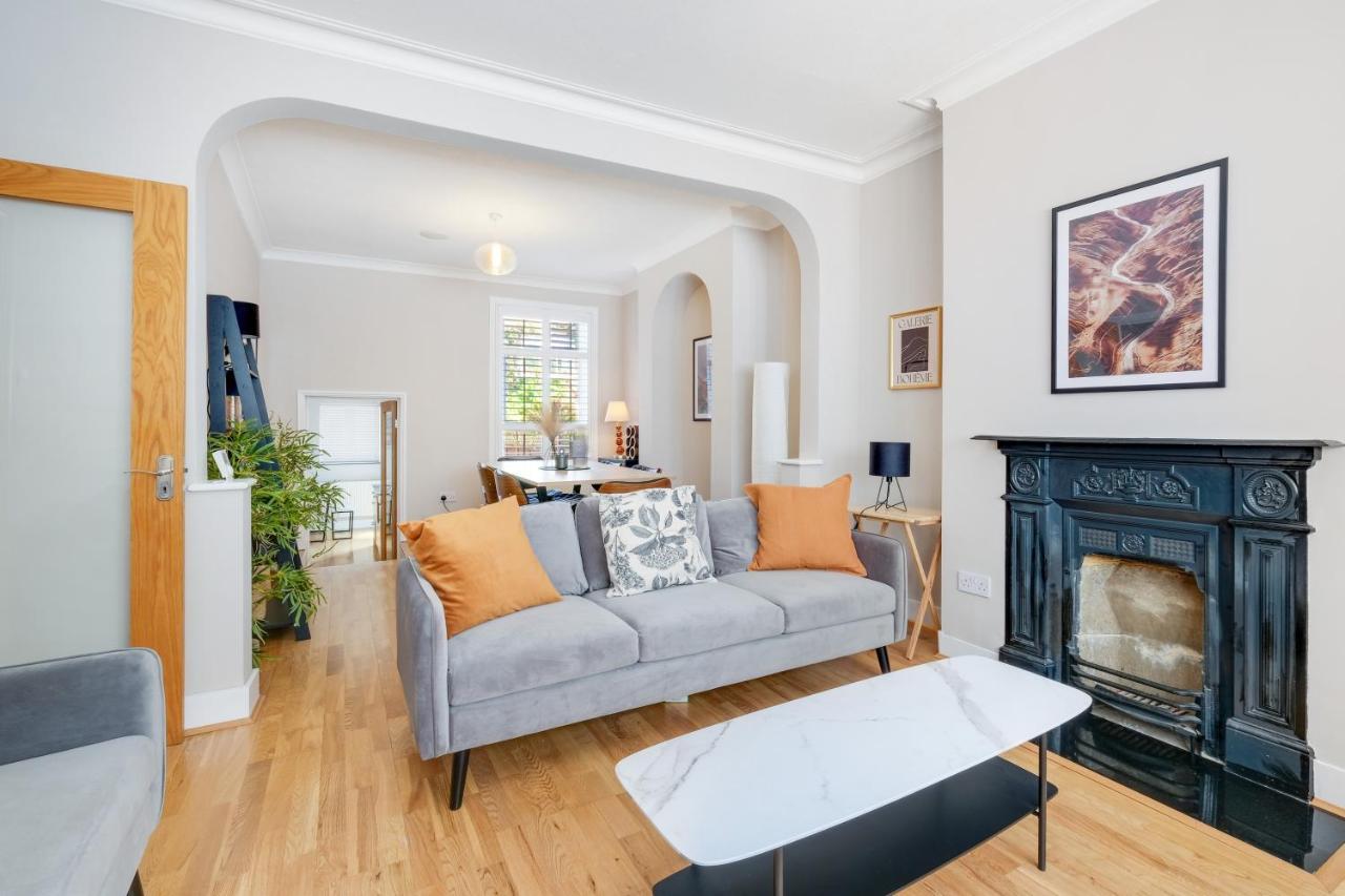 Luxury 3 Bedroom 2 Bathroom House, Fulham By 360Stays Лондон Екстер'єр фото
