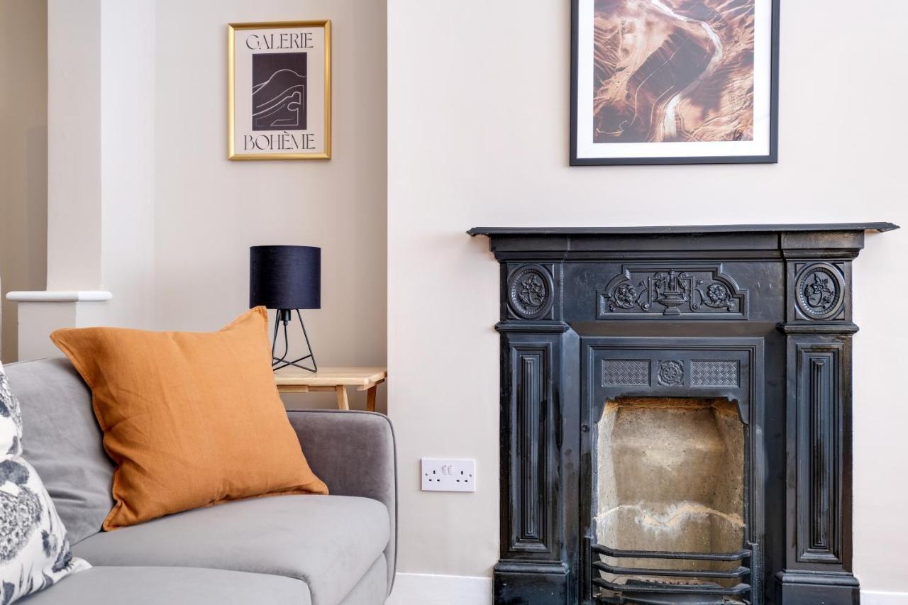 Luxury 3 Bedroom 2 Bathroom House, Fulham By 360Stays Лондон Екстер'єр фото