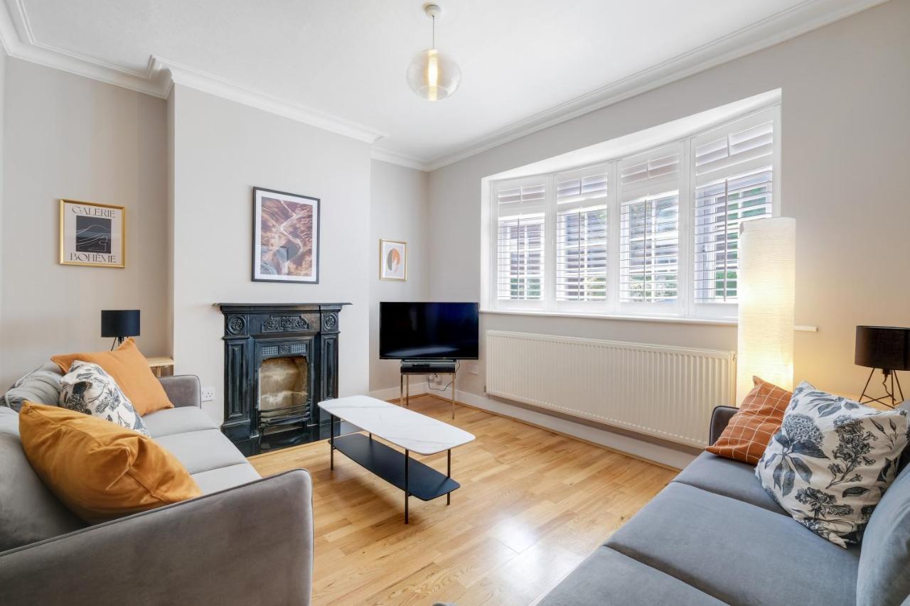 Luxury 3 Bedroom 2 Bathroom House, Fulham By 360Stays Лондон Екстер'єр фото