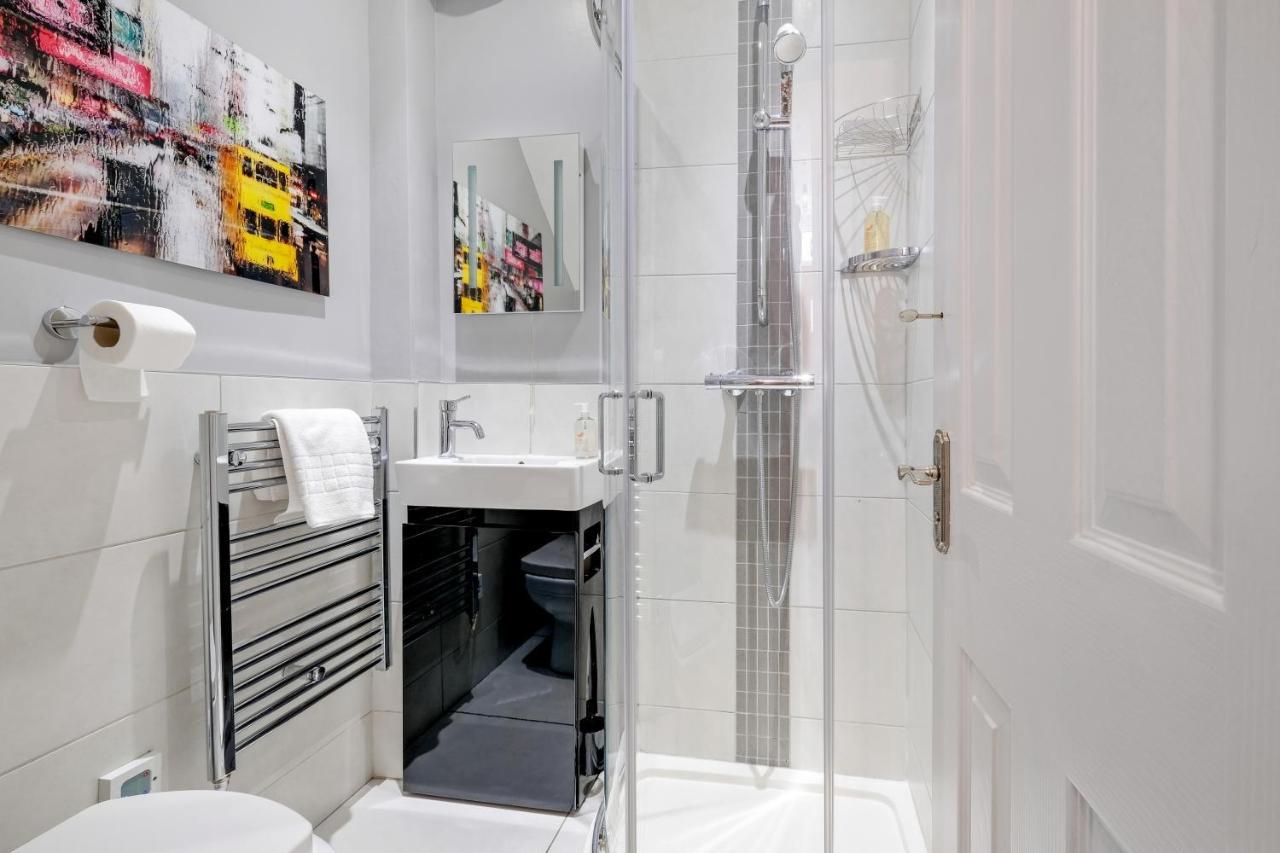 Luxury 3 Bedroom 2 Bathroom House, Fulham By 360Stays Лондон Екстер'єр фото