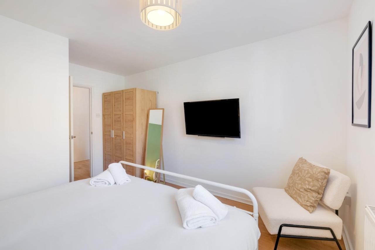 Luxury 3 Bedroom 2 Bathroom House, Fulham By 360Stays Лондон Екстер'єр фото
