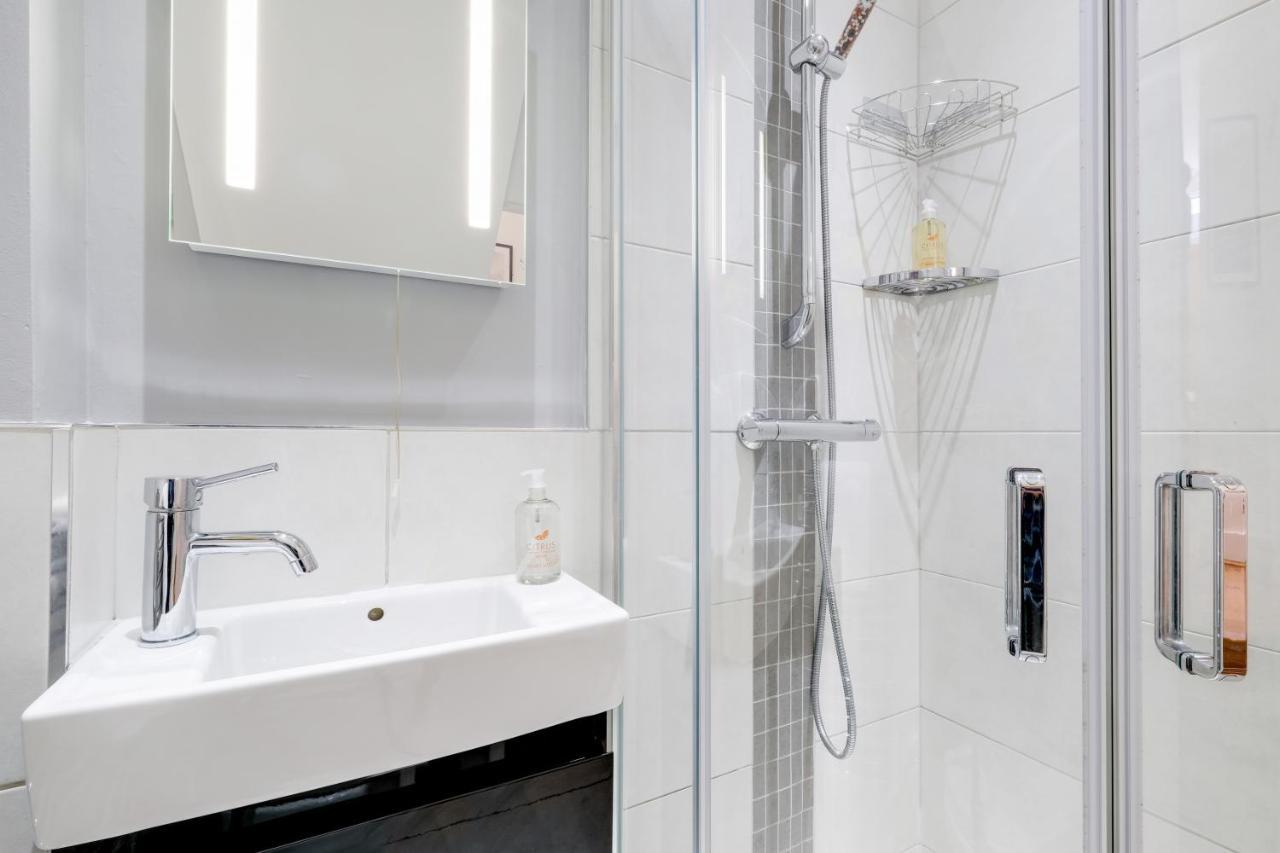 Luxury 3 Bedroom 2 Bathroom House, Fulham By 360Stays Лондон Екстер'єр фото
